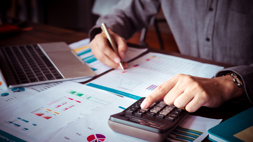 Cómo preparar un estado de resultados y balance general